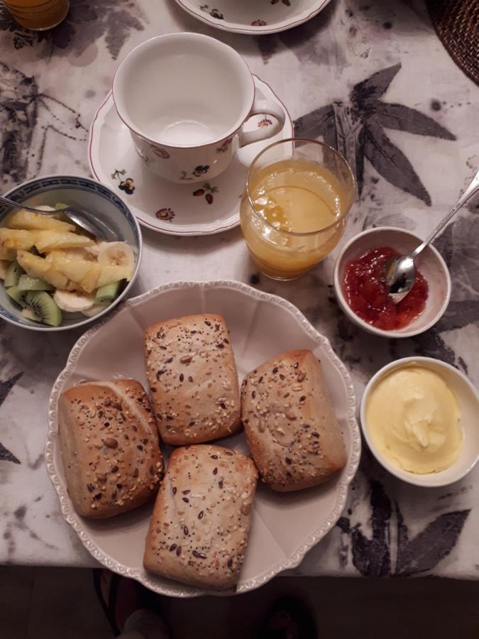 Le Fond De La Biche Bed & Breakfast Goutroux Bagian luar foto